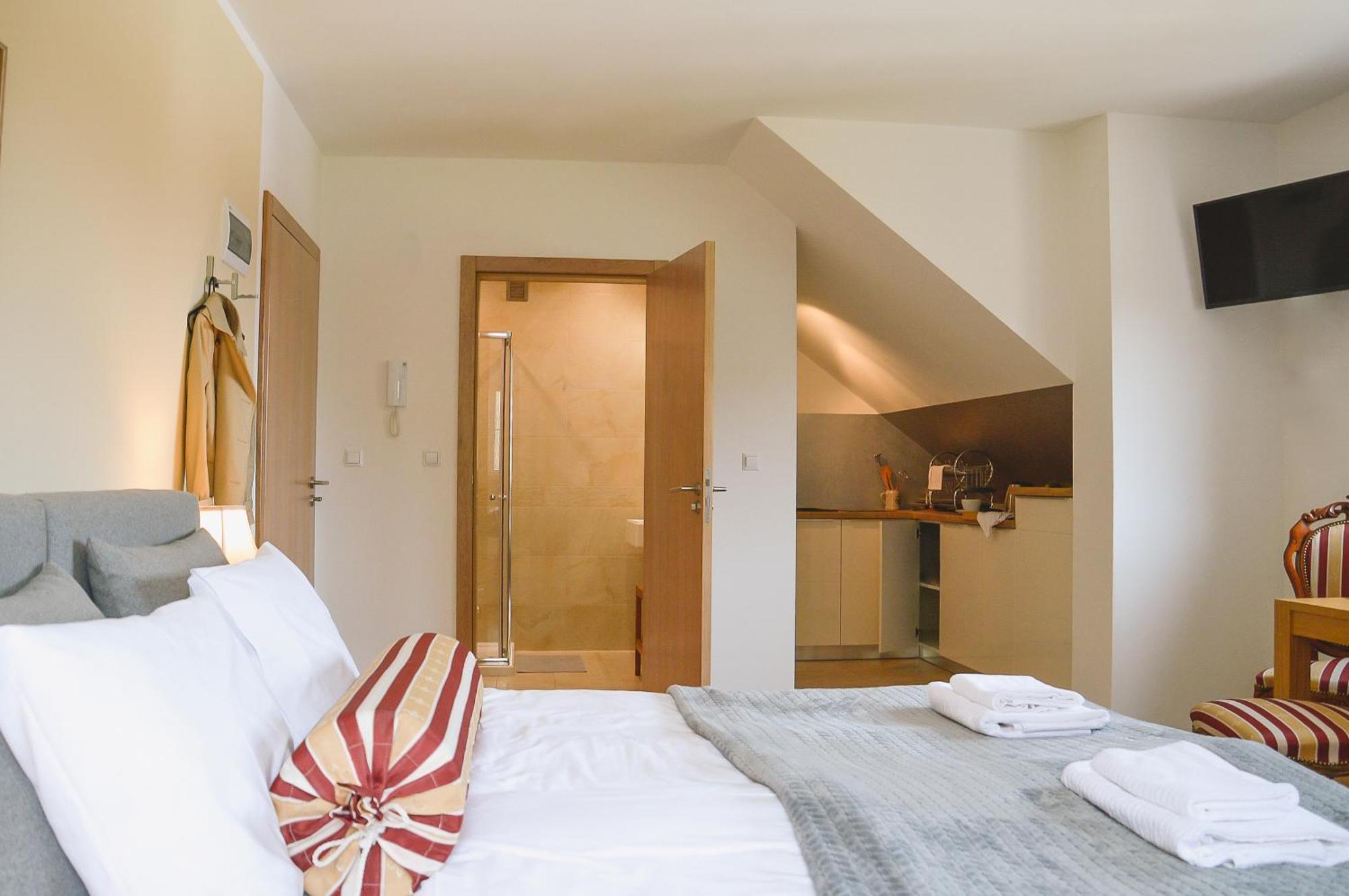Apartamenty Agroturystyczne Papiernia Niedzwiedz ภายนอก รูปภาพ