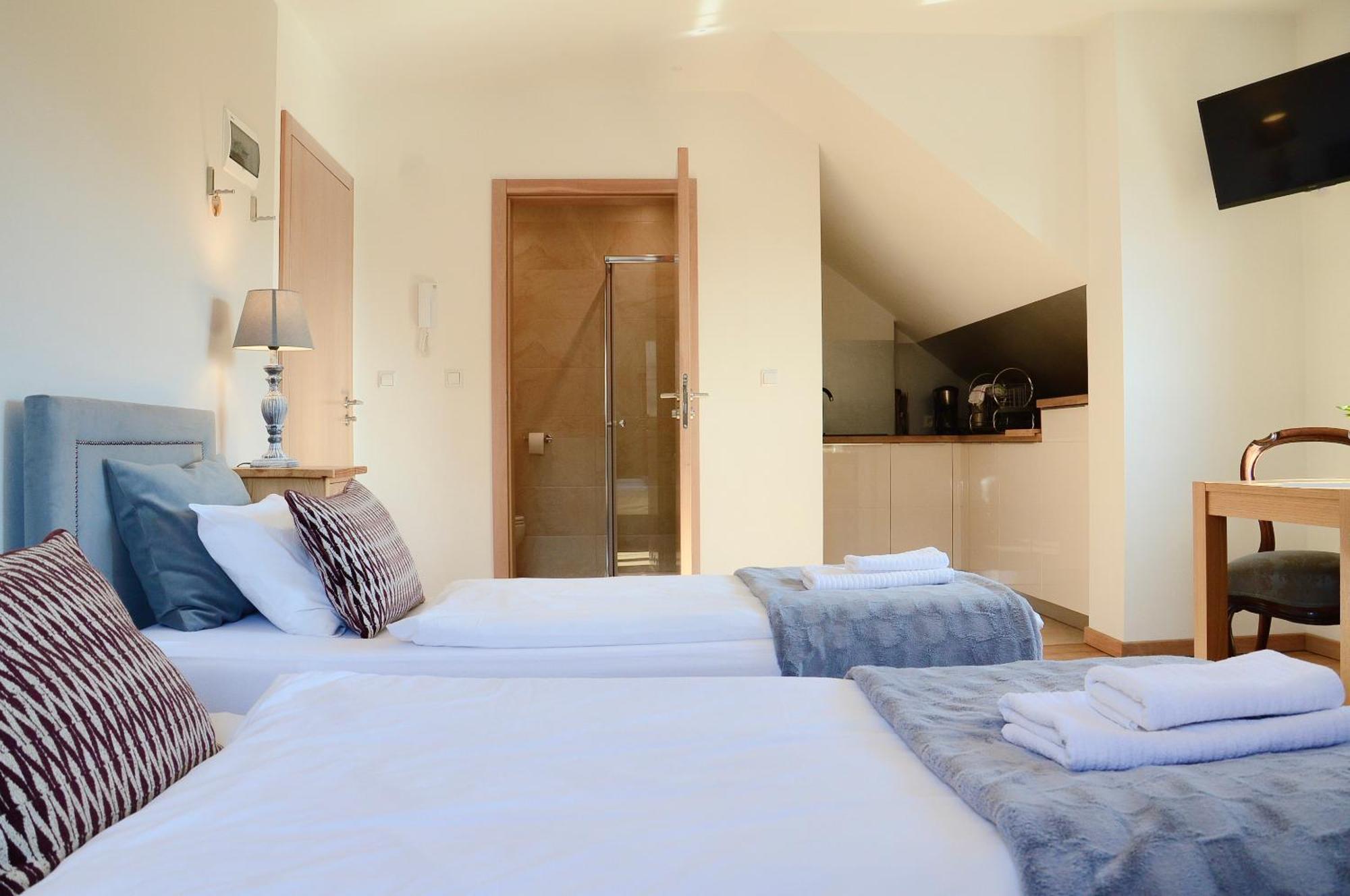 Apartamenty Agroturystyczne Papiernia Niedzwiedz ภายนอก รูปภาพ